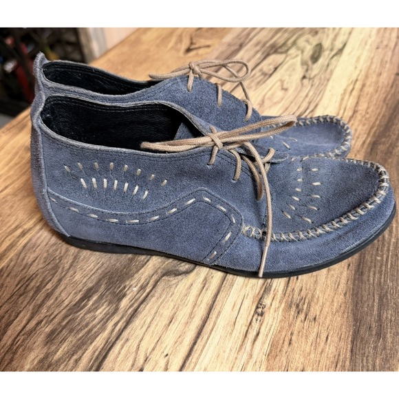 Minnetonka Shoes - Minnetonka Blue Suede Moccasins Shoes Women's Size 5.5 Ankle Booties Leather